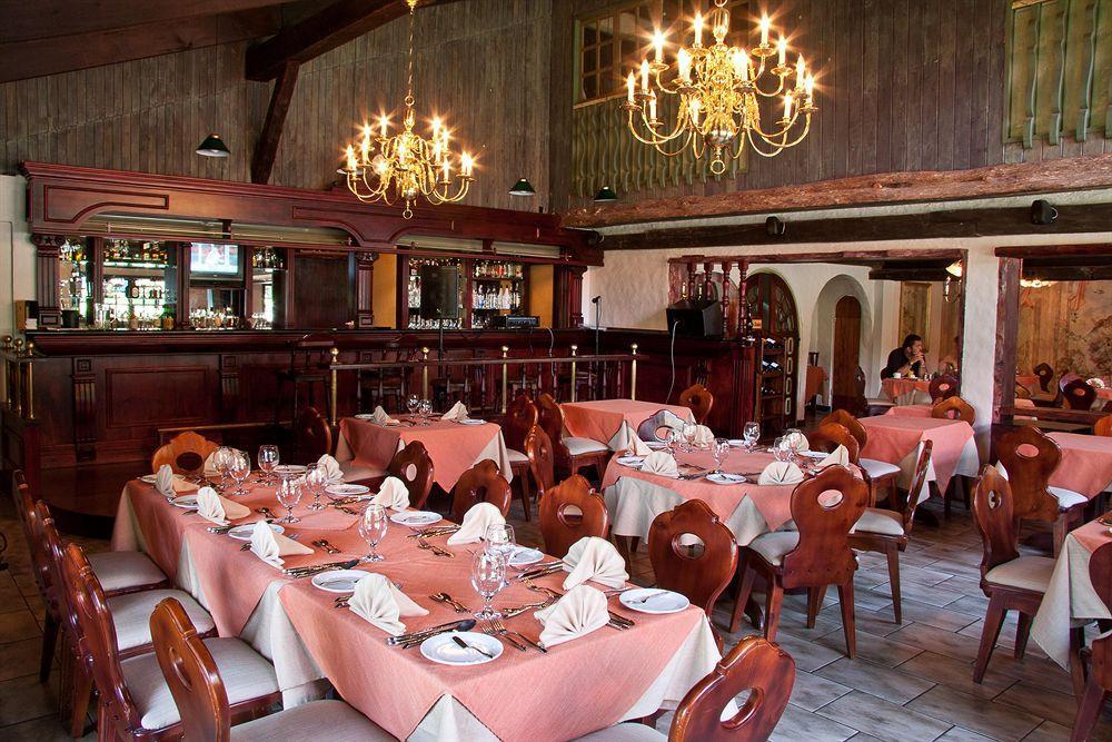 הרדיה Hotel Chalet Tirol מסעדה תמונה